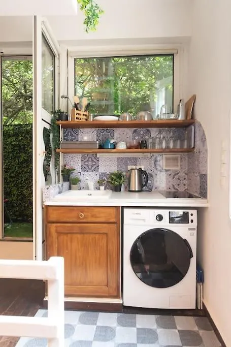 Lägenhet Duplex Parisien En Face Metro13